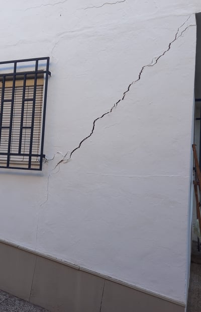 movimento no terreno de fundação