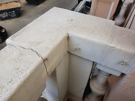 Fissuras na varanda