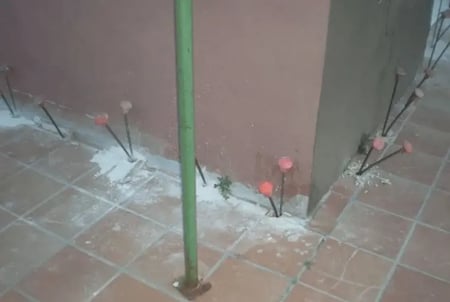 Pontos de injeção de resina no terreno