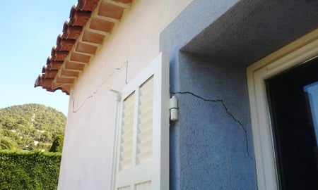 Fissuras nas paredes