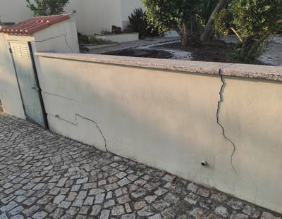 fissuras ou patologias associadas a assentamentos