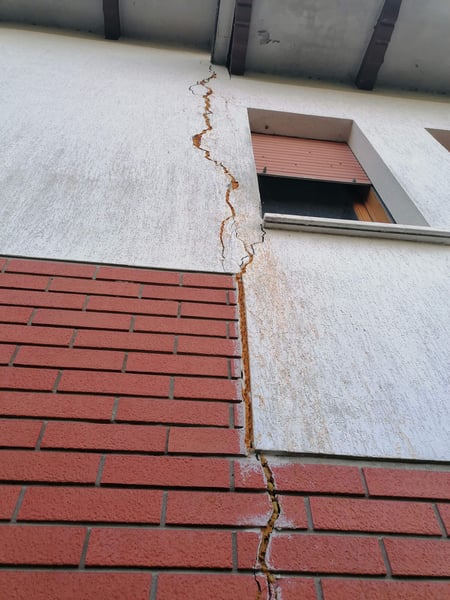 Fissuras verticais