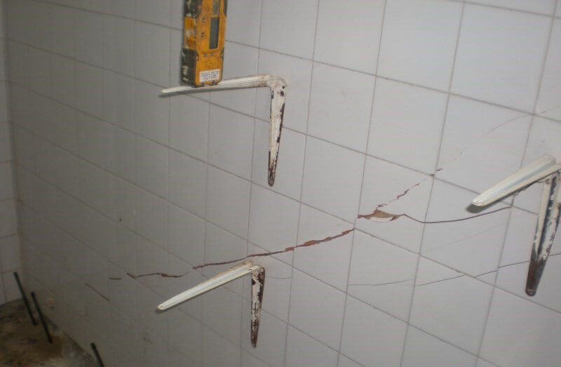 fissuras nas paredes