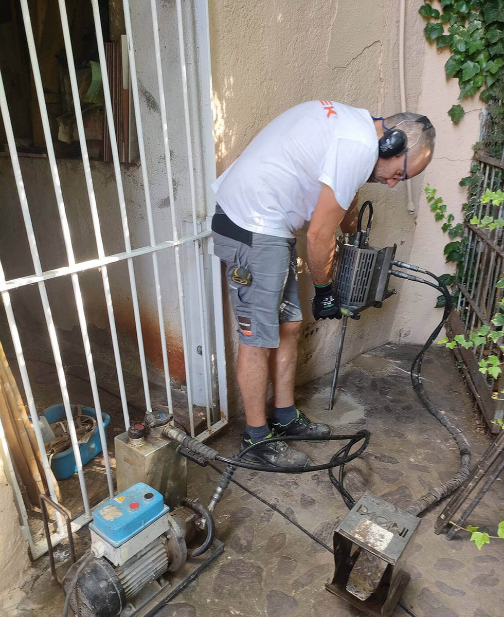 Realização de ensaio penetrométrico