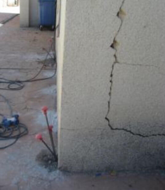 fissuras nas paredes