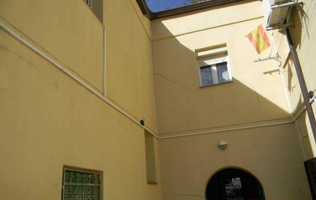 Fissuras na fachada