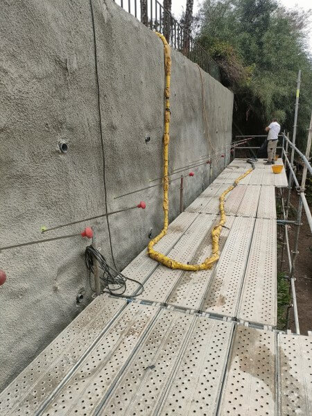 Injeções de resina na parede