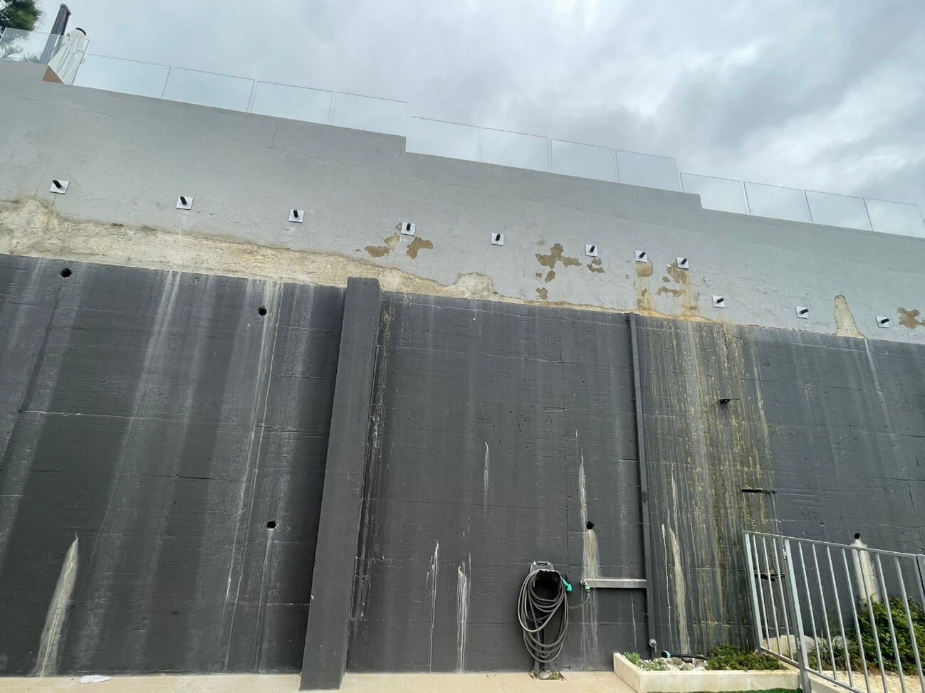 Estabilização muro de contenção de terras