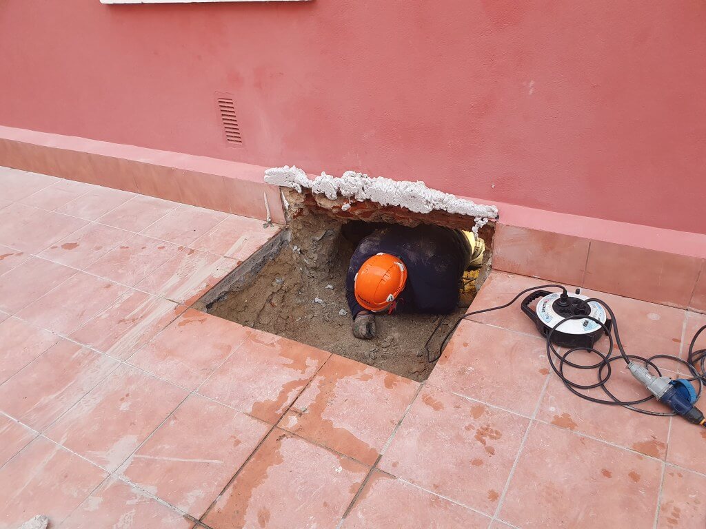 Entrada da laje sanitária