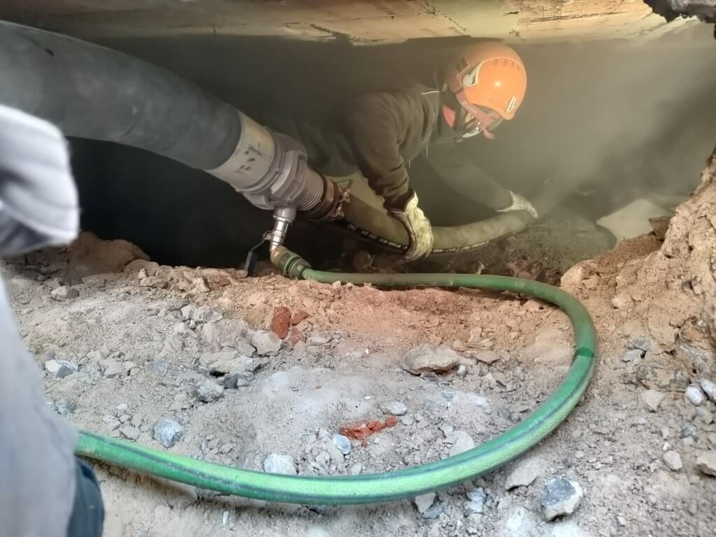 Preenchimento de cavidades subterrâneas
