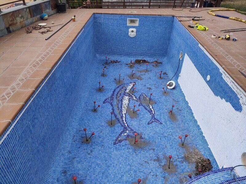 Injecções dentro da piscina