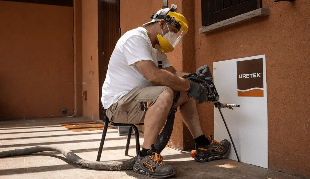 Injeção de resina expansiva Uretek Geoplus®