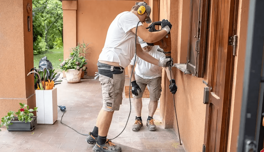 Inserção dos tubos Uretek Multipoint